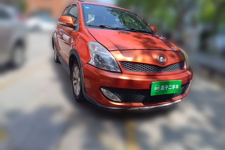Used Great Wall Florid 2010 CROSS 1.3L AMT Front Right 45 Deg