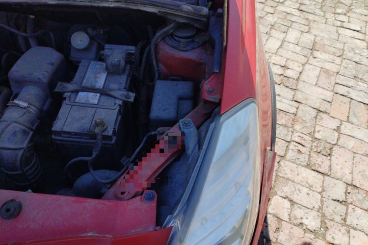 Used Great Wall Florid 2011 CROSS 1.5L MT Engine Bay Left