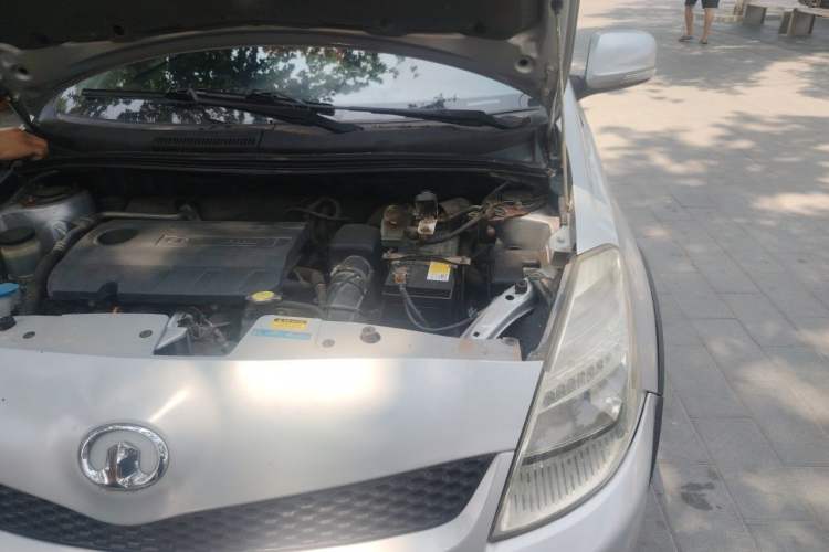 Used Great Wall Florid 2011 CROSS 1.5L MT Engine Bay Left
