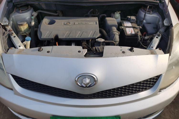 Used Great Wall Florid 2011 CROSS 1.5L MT Engine Bay