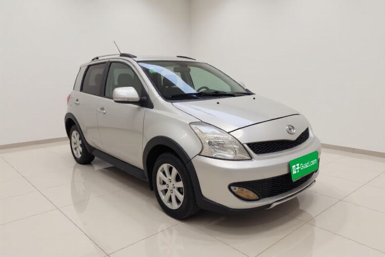 Used Great Wall Florid 2011 CROSS 1.5L MT Front Right 45 Deg