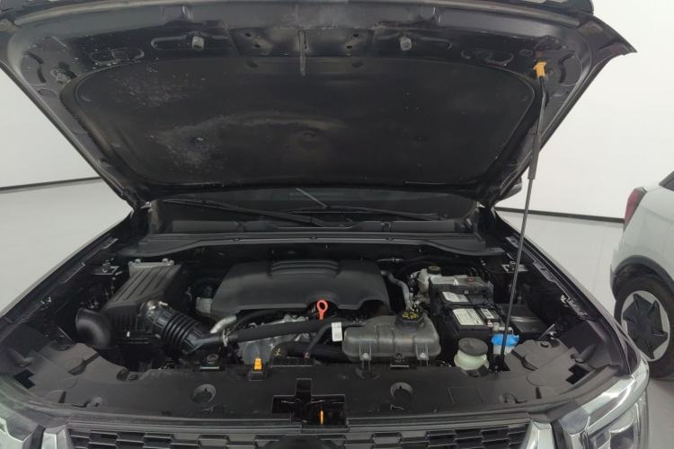 Used Great Wall King Kong Poer 2023 2.0T Automatic Gasoline Two-Wheel-Drive Elite Version Flatbed GW4C20C Engine Bay