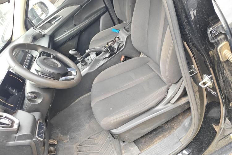 Used Great Wall King Kong Poer 2022 2.0T Manual Diesel 4x4 Entrepreneurial-Grade Long-Box Flatbed GW4D20M Left Front Seat