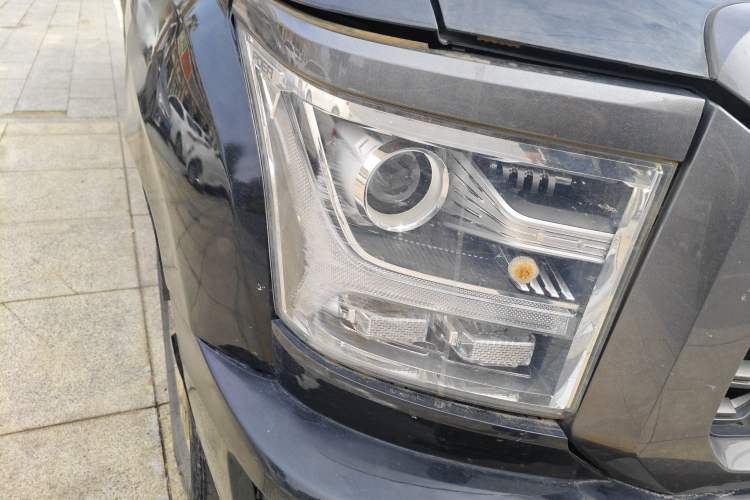 Used Great Wall King Kong Poer 2022 2.0T Manual Diesel 4x4 Entrepreneurial-Grade Long-Box Flatbed GW4D20M Right Front Headlight