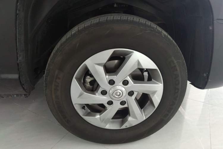 Used Great Wall King Kong Poer 2023 2.0T Automatic Gasoline Two-Wheel-Drive Elite Version Flatbed GW4C20C Right Front Wheel Hub