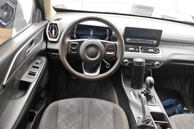 Used Great Wall King Kong Poer 2022 2.0T Manual Diesel 4x4 Entrepreneurial-Grade Long-Box Flatbed GW4D20M Steering Wheel