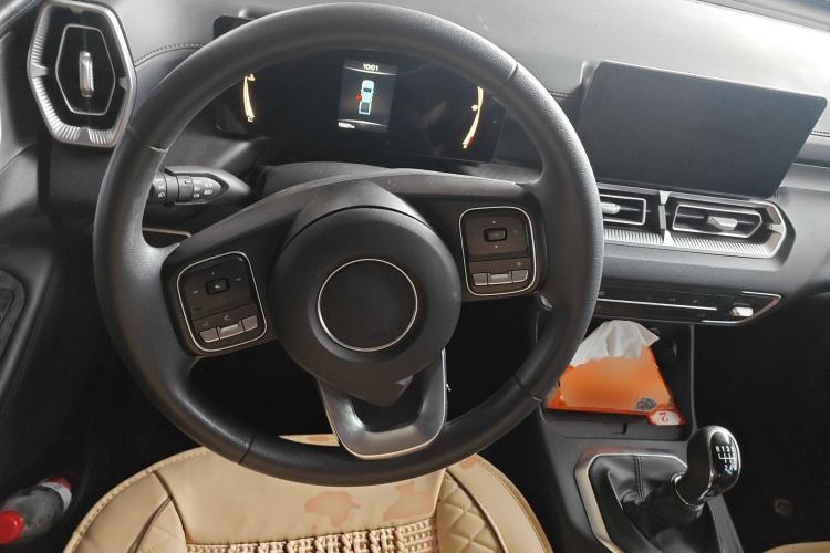 Used Great Wall King Kong Poer 2022 2.0T Manual Gasoline Two-Wheel-Drive Elite Version with Long Bed – GW4C20B Steering Wheel