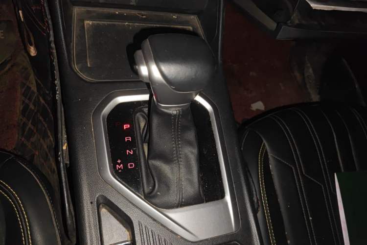 Used Great Wall King Kong Poer 2023 2.0T Automatic Diesel Two-Wheel-Drive Elite Version Flatbed GW4D20M Gear Lever
