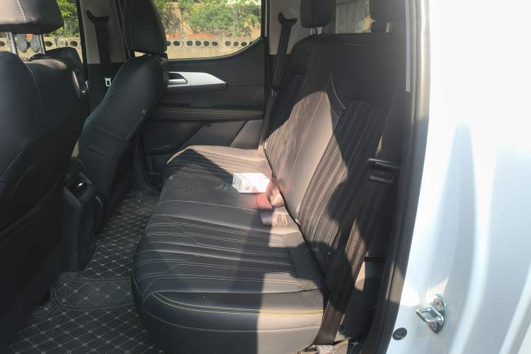 Used Great Wall King Kong Poer 2023 2.0T Automatic Gasoline Two-Wheel-Drive Elite Version Flatbed GW4C20C Left Rear Seat