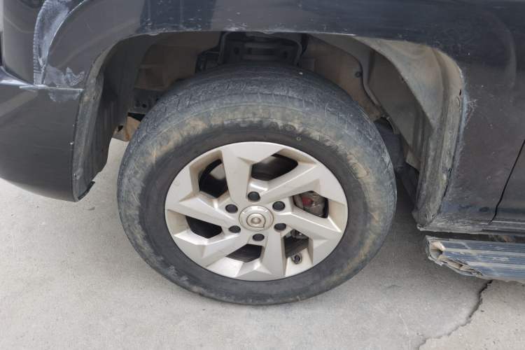 Used Great Wall King Kong Poer 2022 2.0T Manual Gasoline Two-Wheel Drive Elite Version with Long Bed and Flatbed – GW4C20B Exterior 4