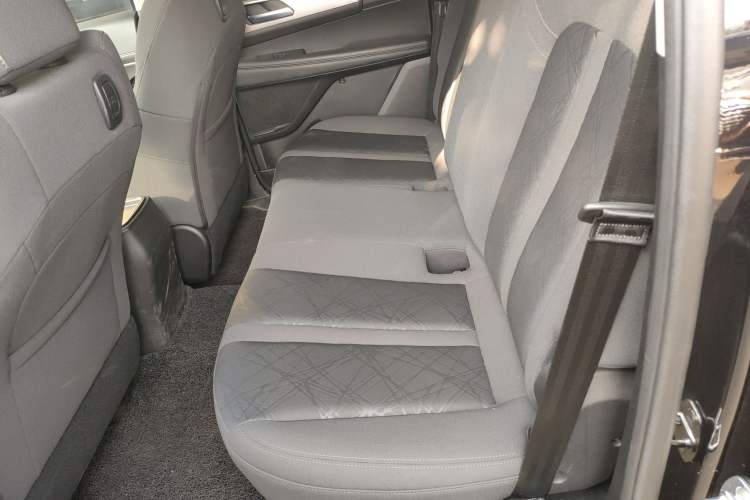 Used Great Wall King Kong Poer 2022 2.0T Manual Gasoline Two-Wheel Drive Entrepreneurial Version Long Box Flatbed GW4C20B Interior 4