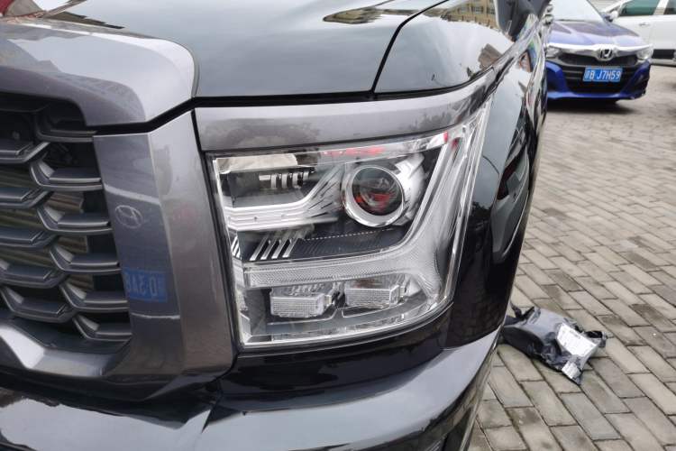 Used Great Wall King Kong Poer 2022 2.0T Manual Diesel Two-Wheel-Drive Entrepreneurial Long-Box Version GW4D20M Left Front Headlight