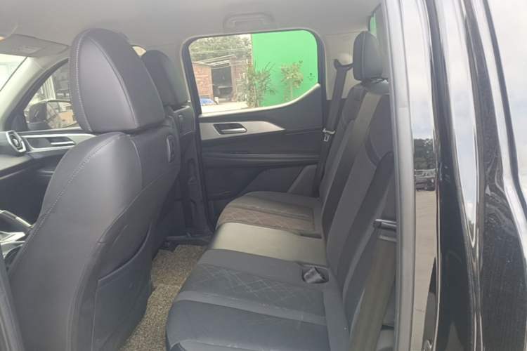 Used Great Wall King Kong Poer 2022 2.0T Manual Diesel 4x4 Elite Long-Box Version GW4D20M Left Rear Seat