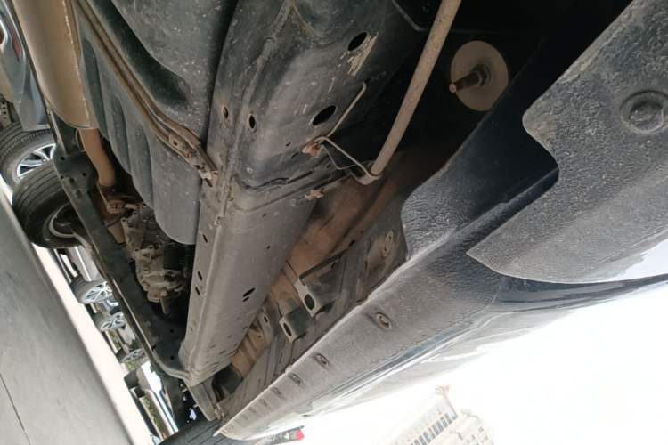 Used Great Wall King Kong Poer 2022 2.0T Manual Diesel 4x4 Elite Long-Box Version GW4D20M Left Side Sill