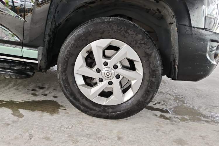 Used Great Wall King Kong Poer 2022 2.0T Manual Diesel Two-Wheel Drive Elite Version with Long Bed GW4D20M Right Front Wheel Hub