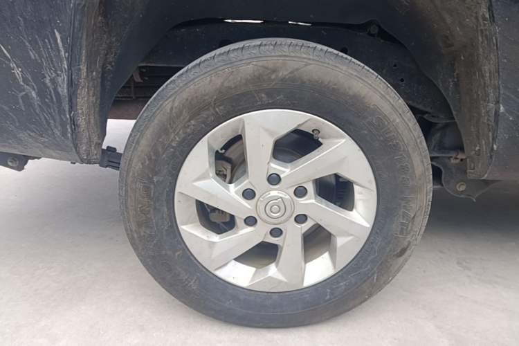 Used Great Wall King Kong Poer 2022 2.0T Manual Diesel 4x4 Elite Long-Box Version GW4D20M Right Rear Wheel Hub