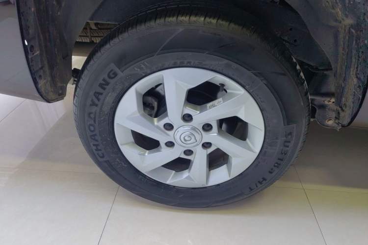 Used Great Wall King Kong Poer 2022 2.0T Manual Diesel Two-Wheel Drive Elite Version with Long Bed GW4D20M Right Rear Wheel Hub