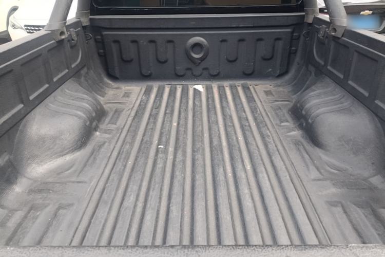 Used Great Wall King Kong Poer 2022 2.0T Manual Diesel 4x4 Elite Long-Box Version GW4D20M Trunk