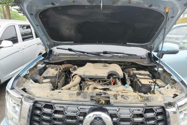Used Great Wall King Kong Poer 2022 2.0T Manual Diesel Two-Wheel Drive Elite Version Long Bed Flatbed – GW4D20M Engine Bay