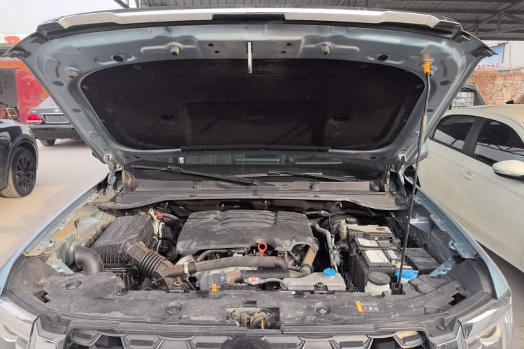 Used Great Wall King Kong Poer 2022 2.0T Manual Gasoline Two-Wheel-Drive Elite Version with Long Bed – GW4C20B Engine Bay