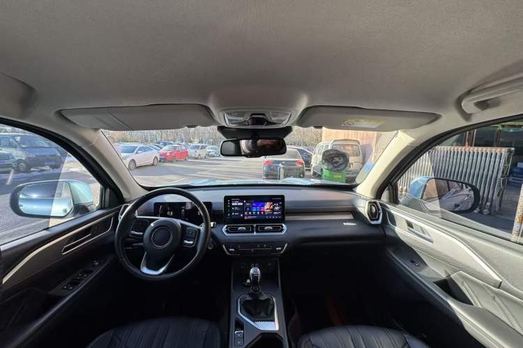 Used Great Wall King Kong Poer 2022 2.0T Manual Diesel 4x4 Navigation Version Standard Cab GW4D20M Interior 1