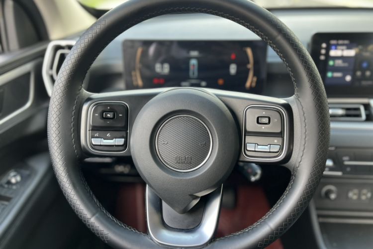 Used Great Wall King Kong Poer 2022 2.0T Manual Diesel 4x4 Elite Long-Box Version GW4D20M Interior 6