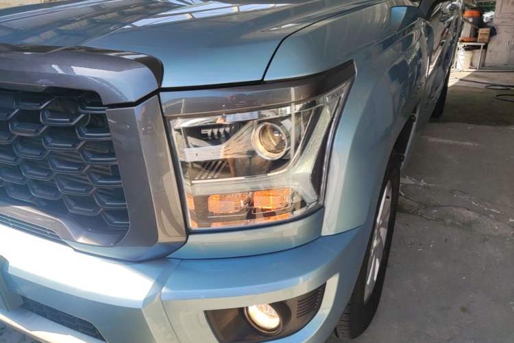 Used Great Wall King Kong Poer 2022 2.0T Manual Gasoline Two-Wheel-Drive Entrepreneurial Long-Box Version GW4C20B Left Front Headlight