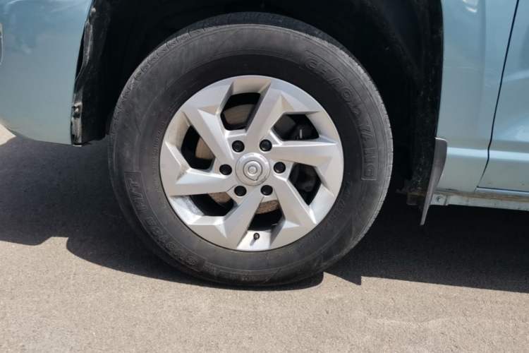 Used Great Wall King Kong Poer 2022 2.0T Manual Diesel 4x4 Elite Long-Box Version GW4D20M Left Front Wheel Hub