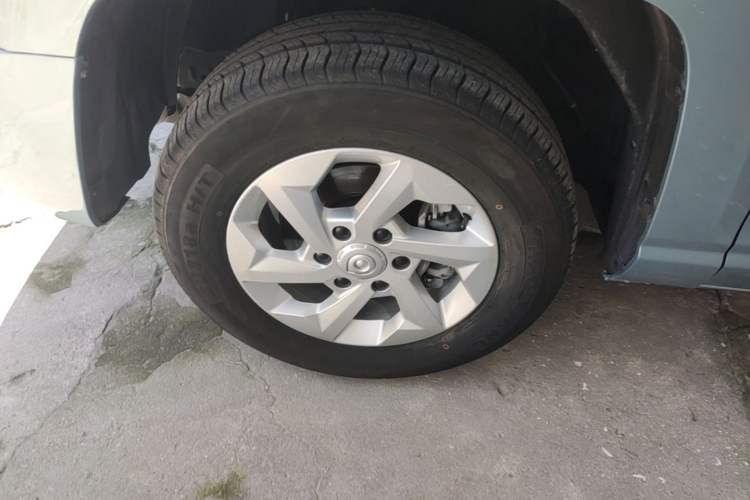 Used Great Wall King Kong Poer 2022 2.0T Manual Gasoline Two-Wheel-Drive Entrepreneurial Long-Box Version GW4C20B Left Front Wheel Hub