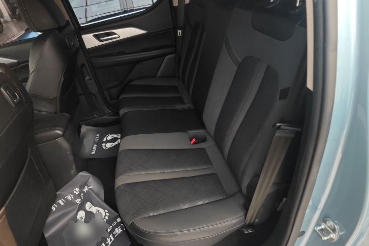 Used Great Wall King Kong Poer 2022 2.0T Manual Diesel Two-Wheel Drive Elite Version with Long Bed GW4D20M Left Rear Seat