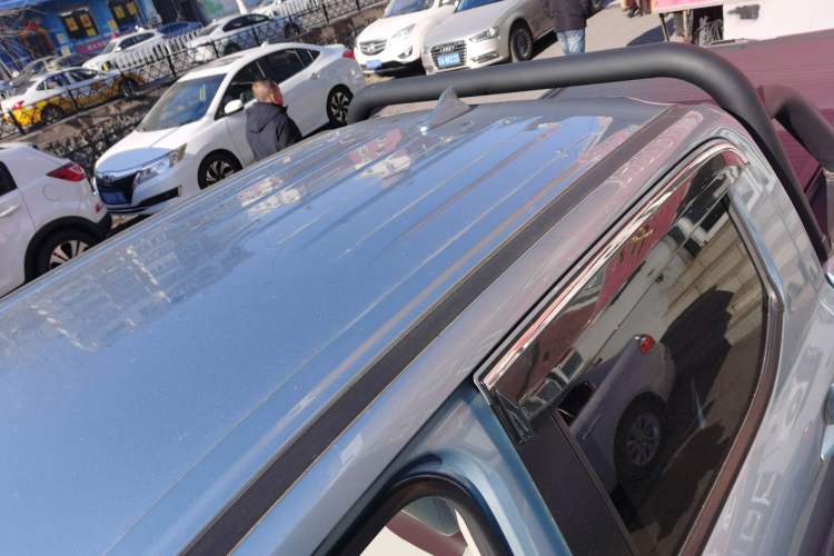 Used Great Wall King Kong Poer 2022 2.0T Manual Gasoline 4x4 Navigation Version with Long Bed – GW4C20B Roof