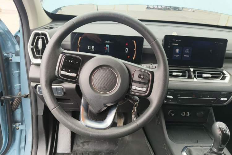 Used Great Wall King Kong Poer 2022 2.0T Manual Diesel Two-Wheel Drive Elite Version Long Bed Flatbed – GW4D20M Steering Wheel