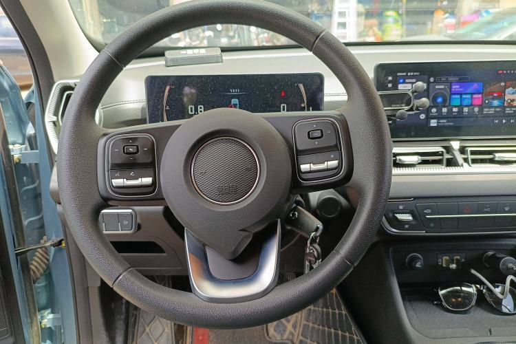 Used Great Wall King Kong Poer 2022 2.0T Manual Diesel Two-Wheel Drive Elite Version Long Bed Flatbed – GW4D20M Steering Wheel