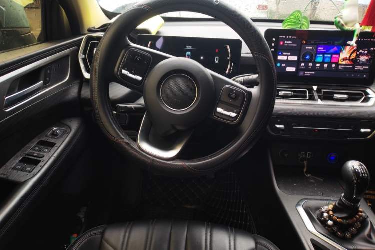 Used Great Wall King Kong Poer 2022 2.0T Manual Gasoline 4x4 Navigation Version with Long Bed – GW4C20B Steering Wheel