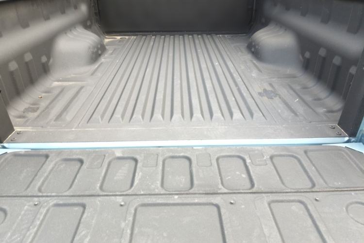 Used Great Wall King Kong Poer 2022 2.0T Manual Diesel 4x4 Elite Long-Box Version GW4D20M Trunk