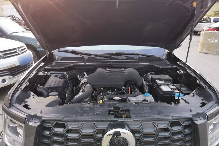 Used Great Wall King Kong Poer 2022 2.0T Manual Diesel Two-Wheel Drive Entrepreneurial Version Long Box Flat Bed – GW4D20M Engine Bay