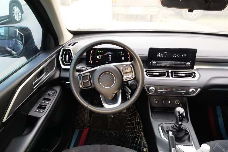 Used Great Wall King Kong Poer 2022 2.0T Manual Diesel Two-Wheel Drive Entrepreneurial Version Long Box Flat Bed – GW4D20M Steering Wheel