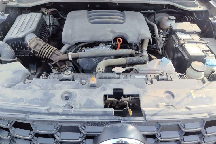 Used Great Wall King Kong Poer 2022 2.0T Manual Gasoline Two-Wheel-Drive Elite Version with Long Bed – GW4C20B Engine Bay