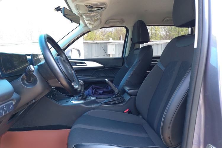 Used Great Wall King Kong Poer 2022 2.0T Manual Diesel 4x4 Elite Long-Box Version GW4D20M Left Front Seat