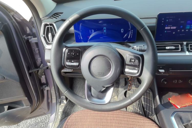 Used Great Wall King Kong Poer 2022 2.0T Manual Gasoline Two-Wheel-Drive Elite Version with Long Bed – GW4C20B Steering Wheel