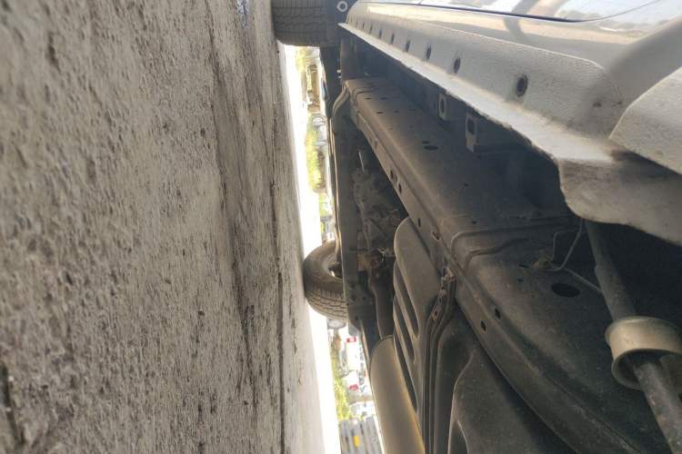 Used Great Wall King Kong Poer 2022 2.0T Manual Diesel 4x4 Entrepreneurial-Grade Long-Box Flatbed GW4D20M Chassis Rear Left