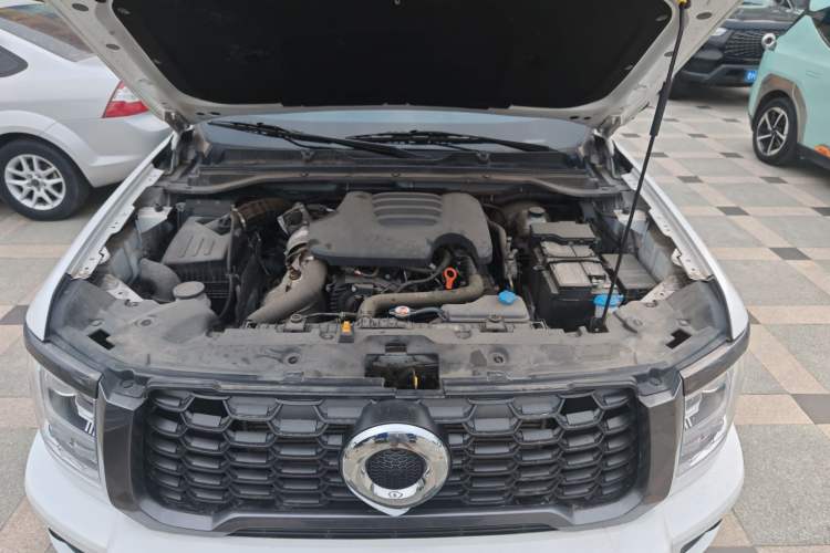 Used Great Wall King Kong Poer 2022 2.0T Manual Diesel Two-Wheel Drive Entrepreneurial Version Long Box Flat Bed – GW4D20M Engine Bay