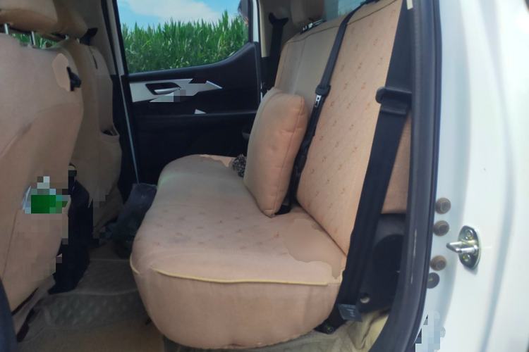 Used Great Wall King Kong Poer 2022 2.0T Manual Diesel 4x4 Navigation Version Long Bed GW4D20M Interior 4
