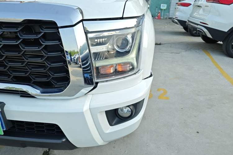Used Great Wall King Kong Poer 2022 2.0T Manual Diesel Two-Wheel Drive Elite Version with Long Bed GW4D20M Left Front Headlight