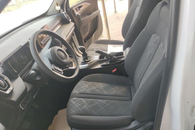 Used Great Wall King Kong Poer 2022 2.0T Manual Diesel 4x4 Entrepreneurial-Grade Long-Box Flatbed GW4D20M Left Front Seat