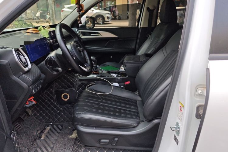 Used Great Wall King Kong Poer 2022 2.0T Manual Diesel 4x4 Navigation Version Long Bed GW4D20M Left Front Seat