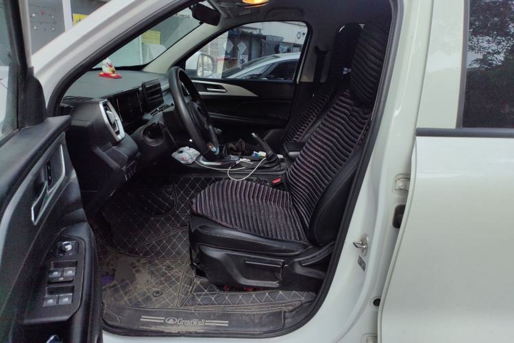 Used Great Wall King Kong Poer 2022 2.0T Manual Diesel 4x4 Elite Long-Box Flatbed GW4D20M Left Front Seat