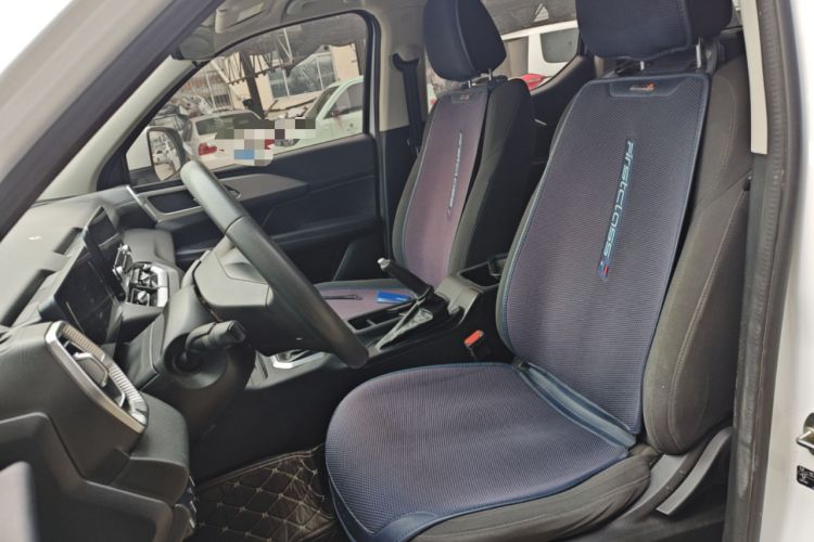 Used Great Wall King Kong Poer 2022 2.0T Manual Diesel Two-Wheel-Drive Entrepreneurial Long-Box Version GW4D20M Left Front Seat