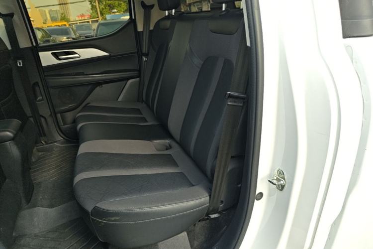 Used Great Wall King Kong Poer 2022 2.0T Manual Diesel Two-Wheel Drive Elite Version with Long Bed GW4D20M Left Rear Seat
