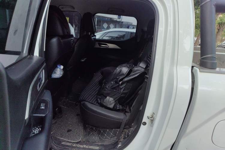 Used Great Wall King Kong Poer 2022 2.0T Manual Diesel 4x4 Elite Long-Box Flatbed GW4D20M Left Rear Seat